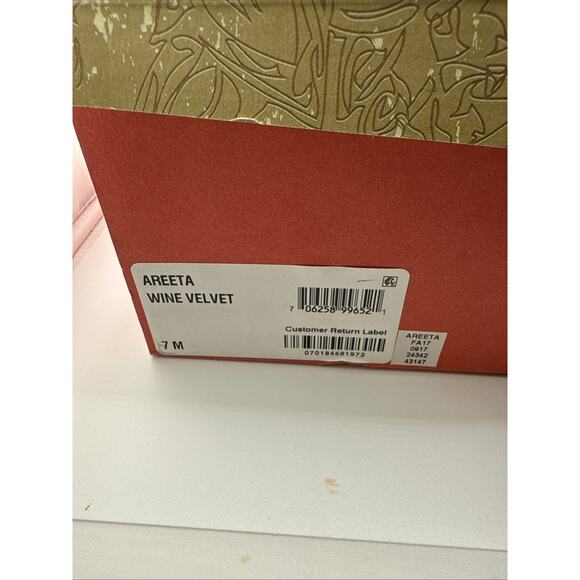 American Rag Areeta Wine Red Women Velvet Strappy block heel SZ 7 NEW - Picture 12 of 12